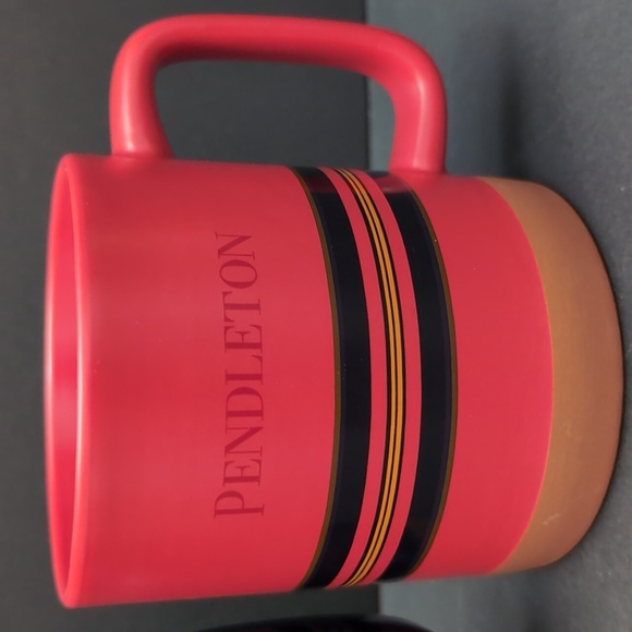 Set of 2 Pendleton Stoneware Mugs Blue/Red Striped. - Picture 3 of 9